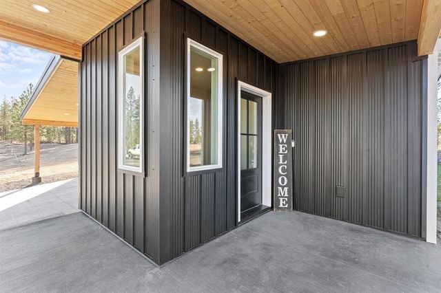 3756 E Nyberg Ln, Mead, WA 99021