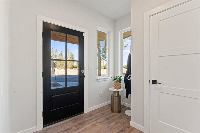 3756 E Nyberg Ln, Mead, WA 99021