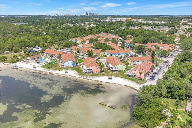 4160 35TH TERRACE S I, St Petersburg, FL 33711