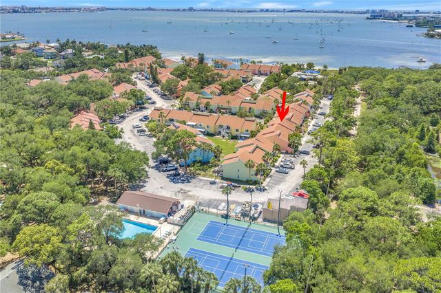 4160 35TH TERRACE S I, St Petersburg, FL 33711