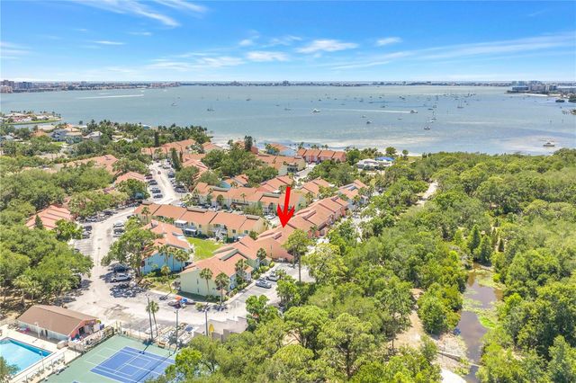 4160 35TH TERRACE S I, St Petersburg, FL 33711