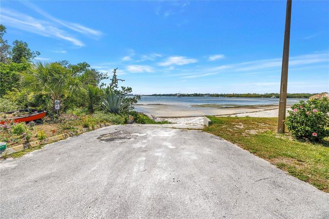 4160 35TH TERRACE S I, St Petersburg, FL 33711