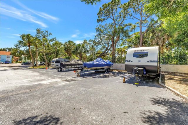 4160 35TH TERRACE S I, St Petersburg, FL 33711