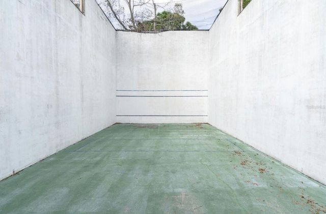 4160 35TH TERRACE S I, St Petersburg, FL 33711