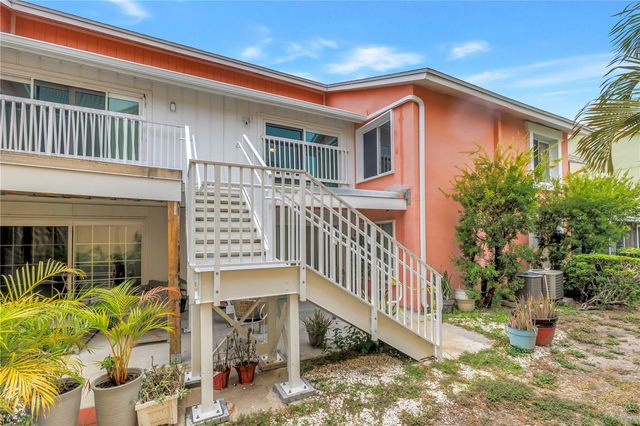 4160 35TH TERRACE S I, St Petersburg, FL 33711