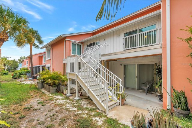 4160 35TH TERRACE S I, St Petersburg, FL 33711
