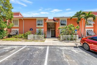 4160 35TH TERRACE S I, St Petersburg, FL 33711