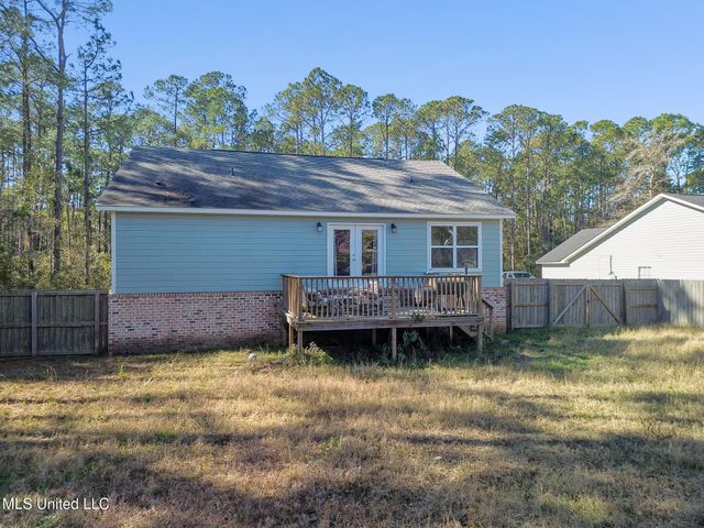 1132 Ash Street, Ocean Springs, MS 39564