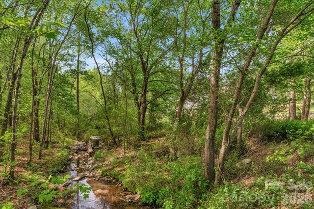 15015 Pawnee Trail, Matthews, NC 28104