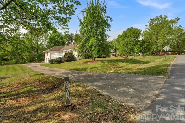 15015 Pawnee Trail, Matthews, NC 28104