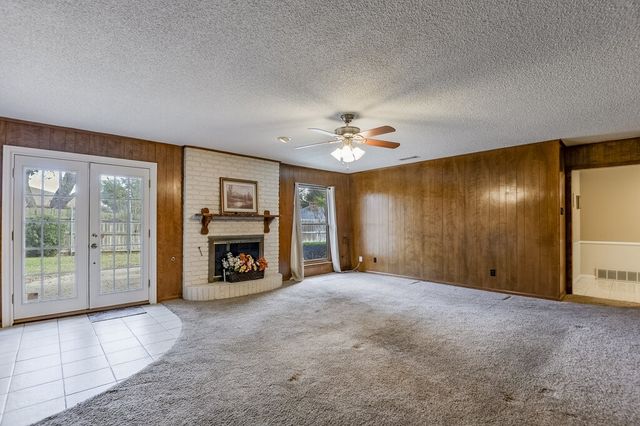 1609 Delta Drive, Arlington, TX 76012