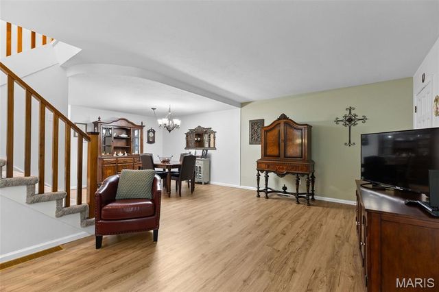 13459 Coliseum Drive, Chesterfield, MO 63017