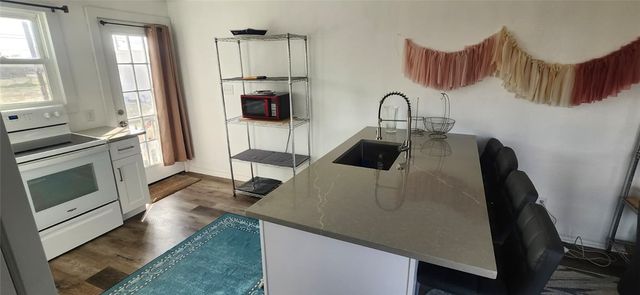 1407 Dema St, Corpus Christi, TX 78418