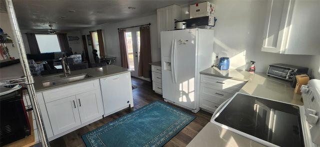 1407 Dema St, Corpus Christi, TX 78418