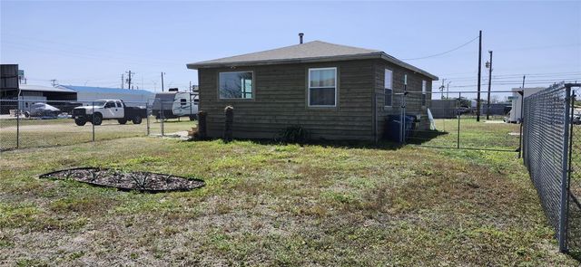 1407 Dema St, Corpus Christi, TX 78418