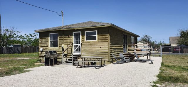 1407 Dema St, Corpus Christi, TX 78418