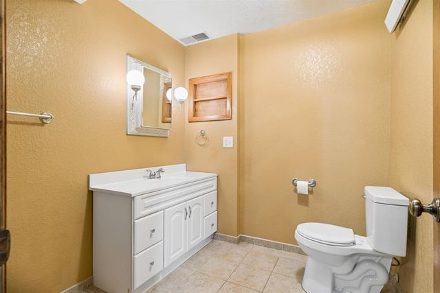 3302 Mt. Vernon Drive, Waterloo, IA 50701