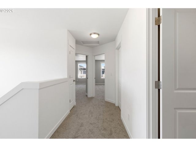 1036 N AUBURN Pl, Ridgefield, WA 98642