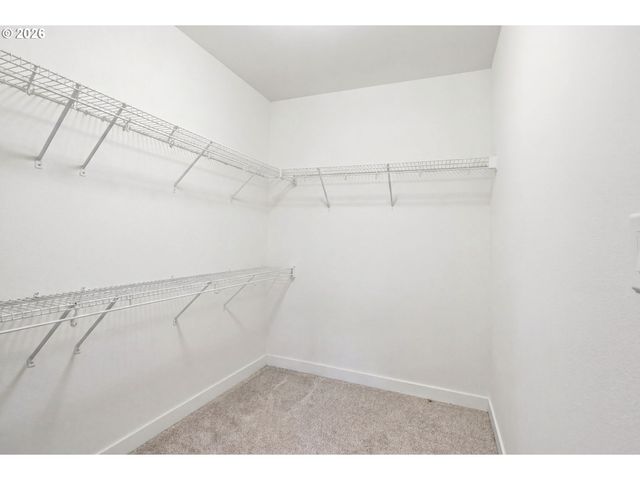 1036 N AUBURN Pl, Ridgefield, WA 98642