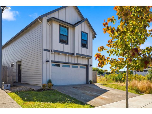 1036 N AUBURN Pl, Ridgefield, WA 98642