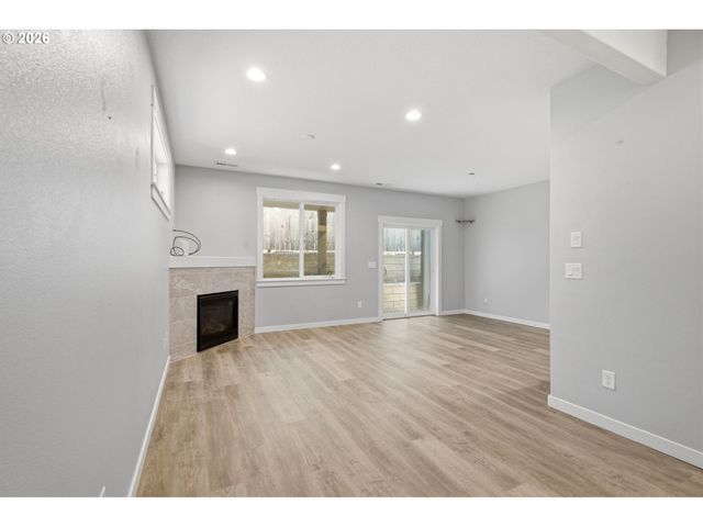 1036 N AUBURN Pl, Ridgefield, WA 98642