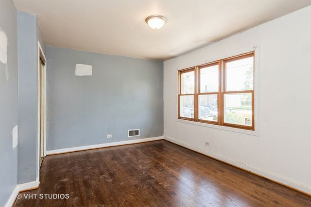 563 Lynn Court A, Glendale Heights, IL 60139