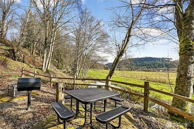 20070 Park Ridge Lane, Sedro Woolley, WA 98284