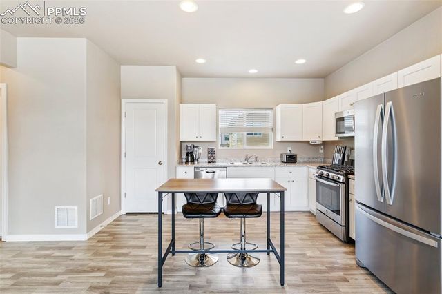 834 Grissom Drive, Colorado Springs, CO 80915