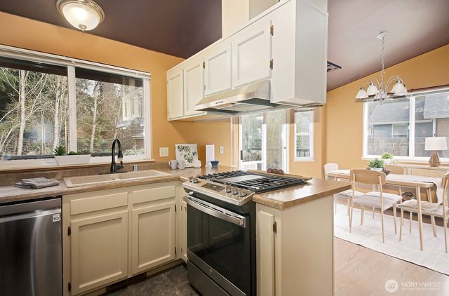 445 Mitchell Drive, Coupeville, WA 98239