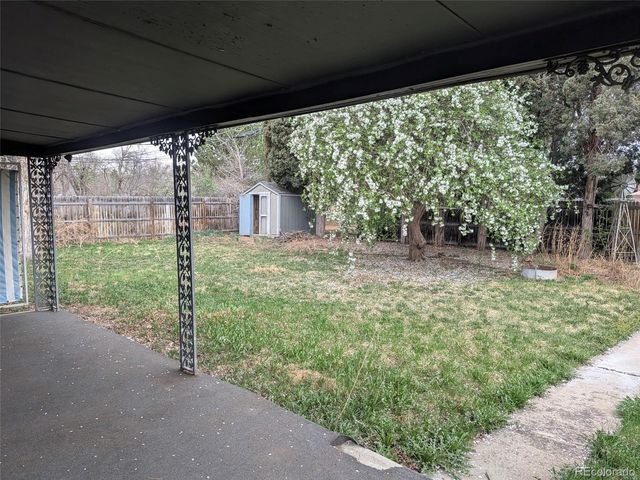 8225 W 19th Avenue, Lakewood, CO 80214