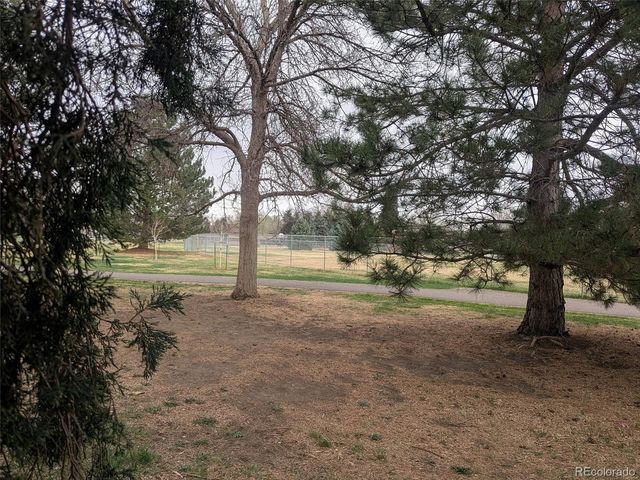 8225 W 19th Avenue, Lakewood, CO 80214