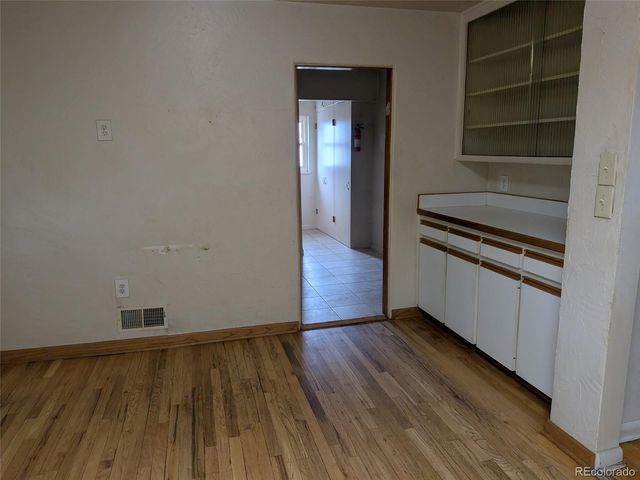 8225 W 19th Avenue, Lakewood, CO 80214