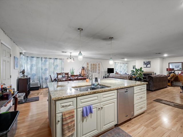 121 Little John Drive, Desoto, TX 75115