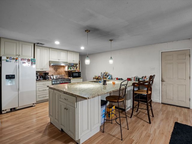 121 Little John Drive, Desoto, TX 75115