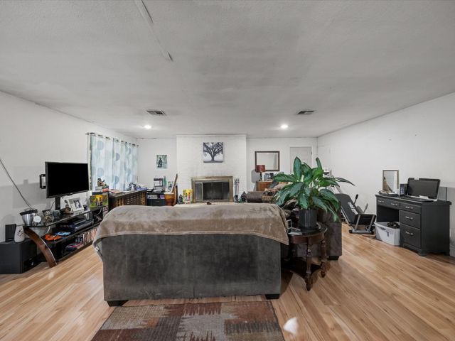 121 Little John Drive, Desoto, TX 75115