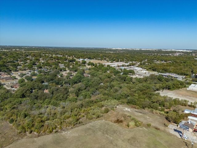 121 Little John Drive, Desoto, TX 75115