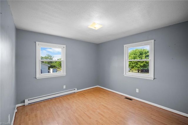 287 Holly Avenue, Mount Airy, NC 27030