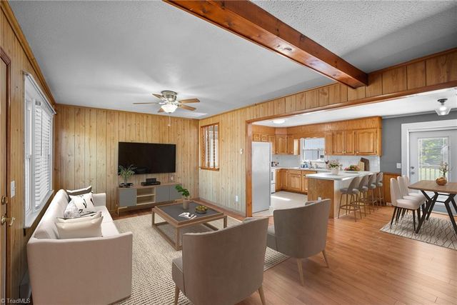 287 Holly Avenue, Mount Airy, NC 27030