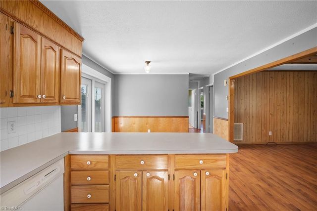 287 Holly Avenue, Mount Airy, NC 27030