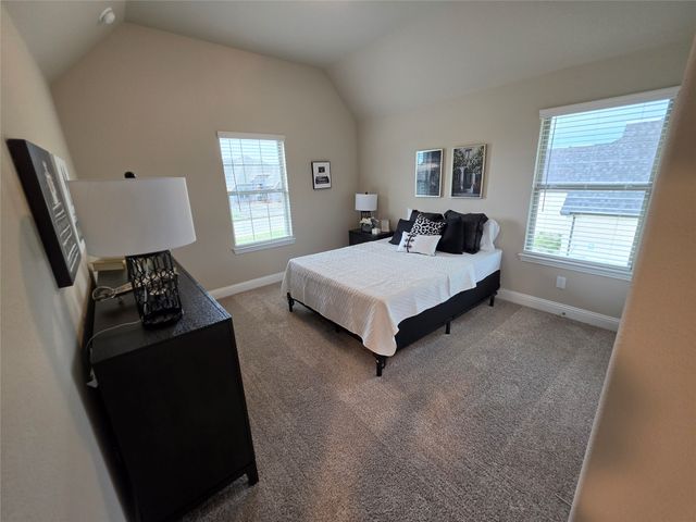 232 Redwood Circle, Trenton, TX 75490