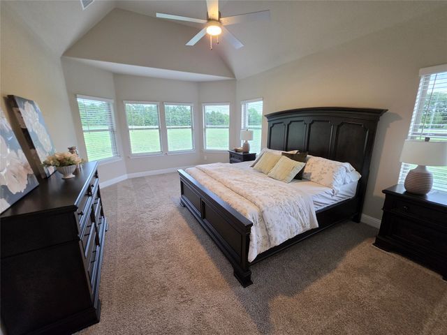 232 Redwood Circle, Trenton, TX 75490