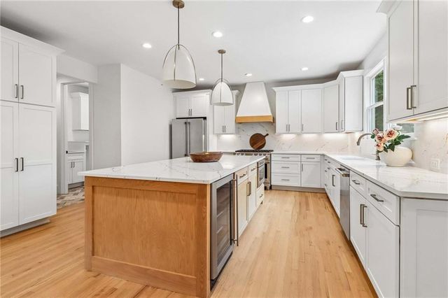 1035 Lillian Drive, Alpharetta, GA 30004