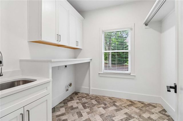 1035 Lillian Drive, Alpharetta, GA 30004
