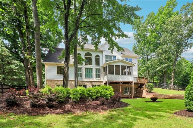 1035 Lillian Drive, Alpharetta, GA 30004