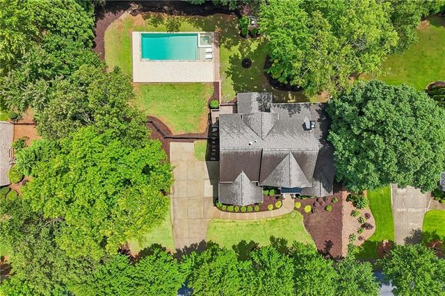1035 Lillian Drive, Alpharetta, GA 30004