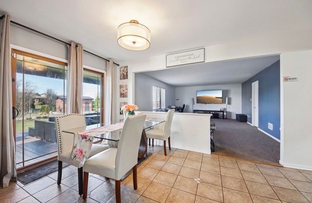 19328 Woodfield Court, Tinley Park, IL 60487