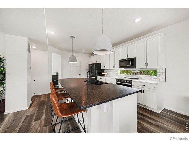 3901 Windwood Drive, Johnstown, CO 80534