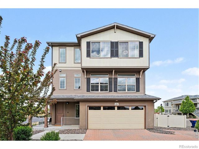 3901 Windwood Drive, Johnstown, CO 80534