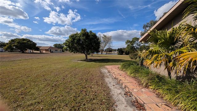408 LEXINGTON DRIVE, Sebring, FL 33876