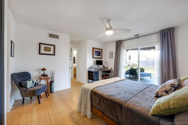 10654 Holborn Ct, Santee, CA 92071